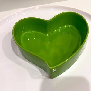 Green Heartbowl by BreakfastCriminals